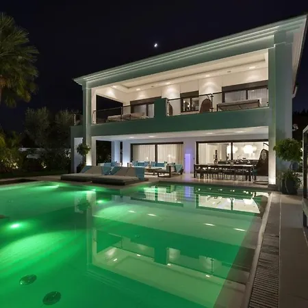 Villa Private Pool With 5 Bedrooms Marbella