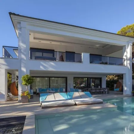 Private Pool With 5 Bedrooms * Marbella
