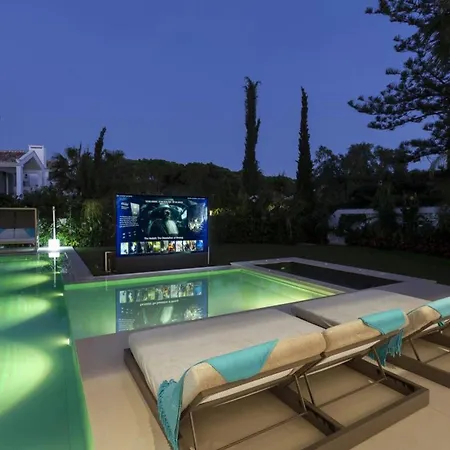 Private Pool With 5 Bedrooms Marbella