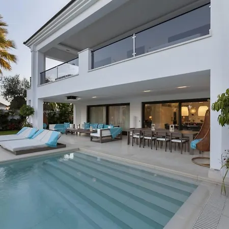 Villa Private Pool With 5 Bedrooms Marbella